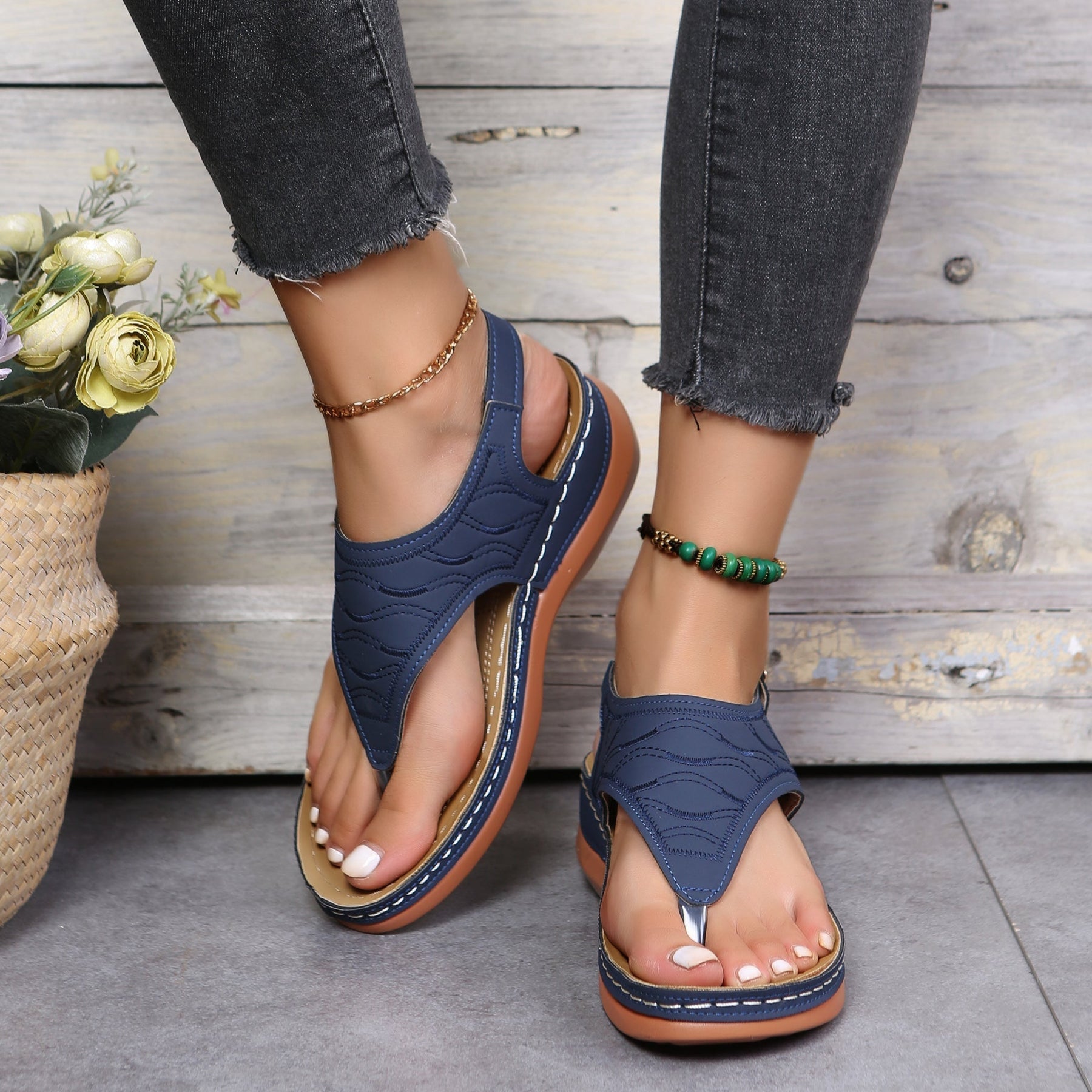 Nira Lightweight Comfortable Sandals