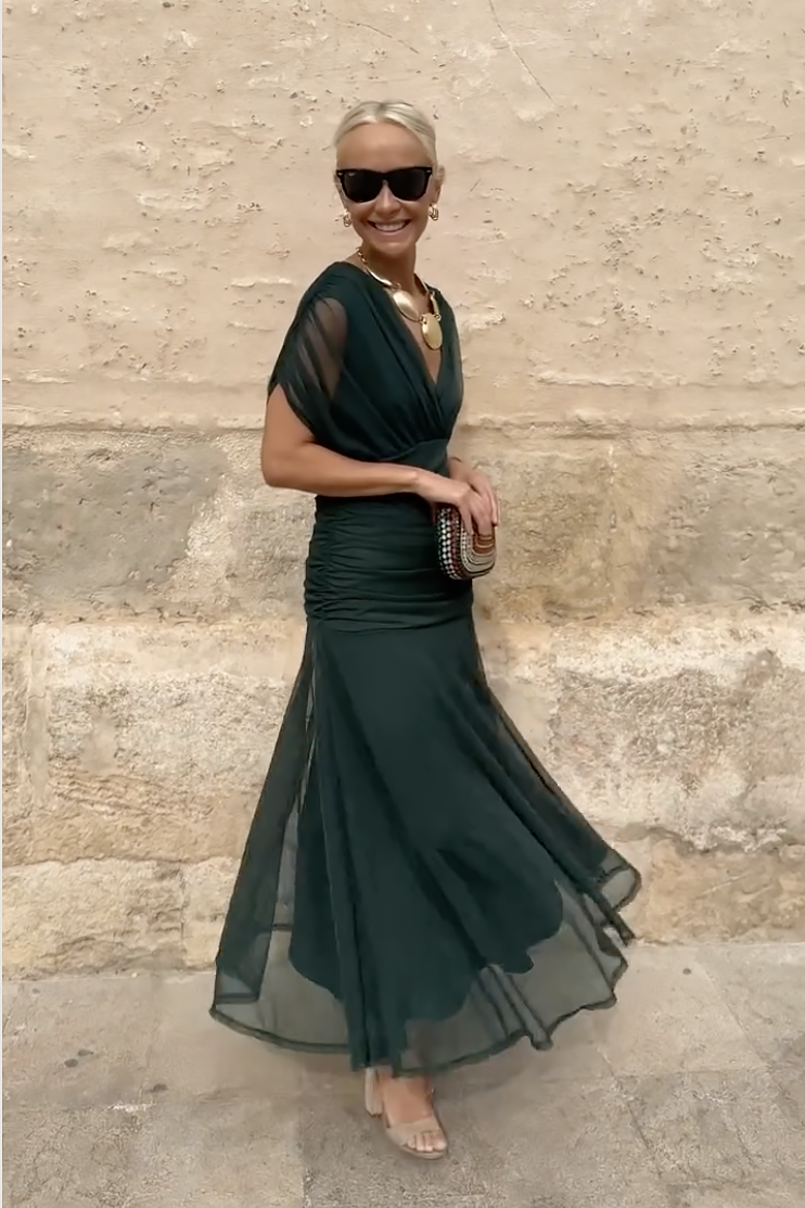 Susan | Elegant V-Neck Maxi Dress