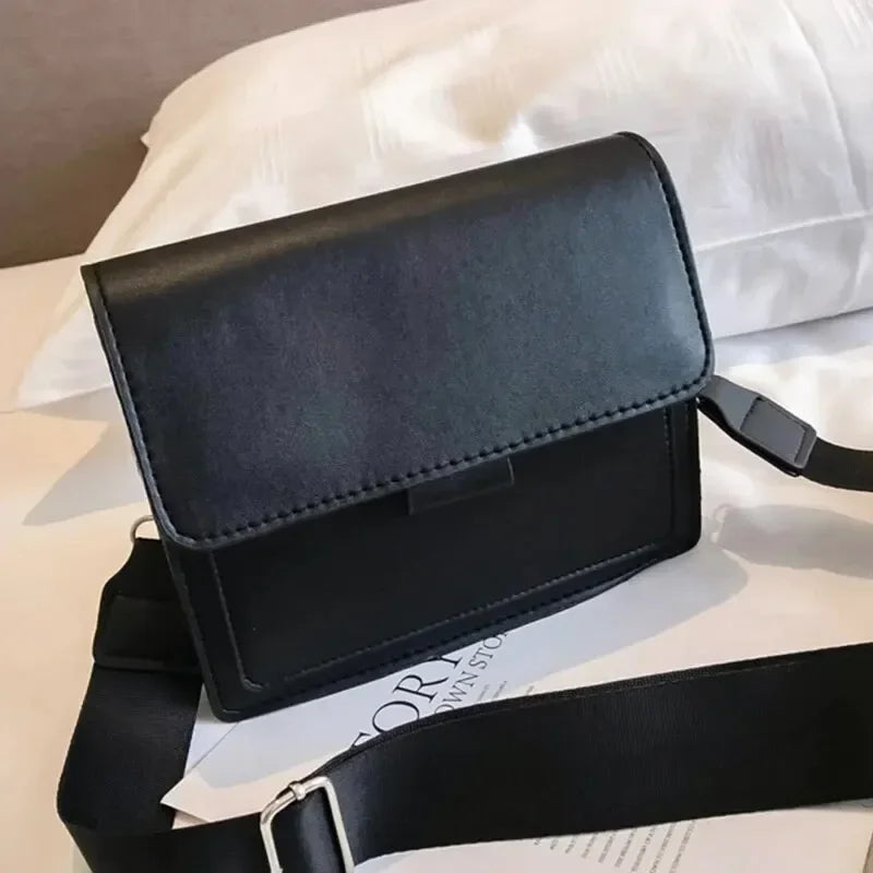 Chic Crossbody Bags for Women – Stylish and Versatile Mini Clutch Design