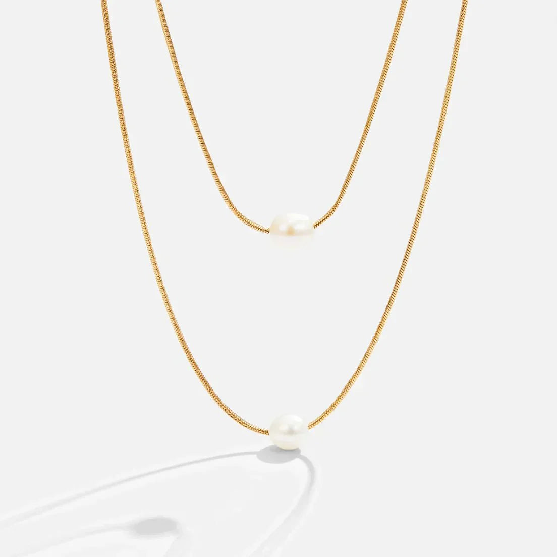 Sophisticated Layered Pearl Necklace