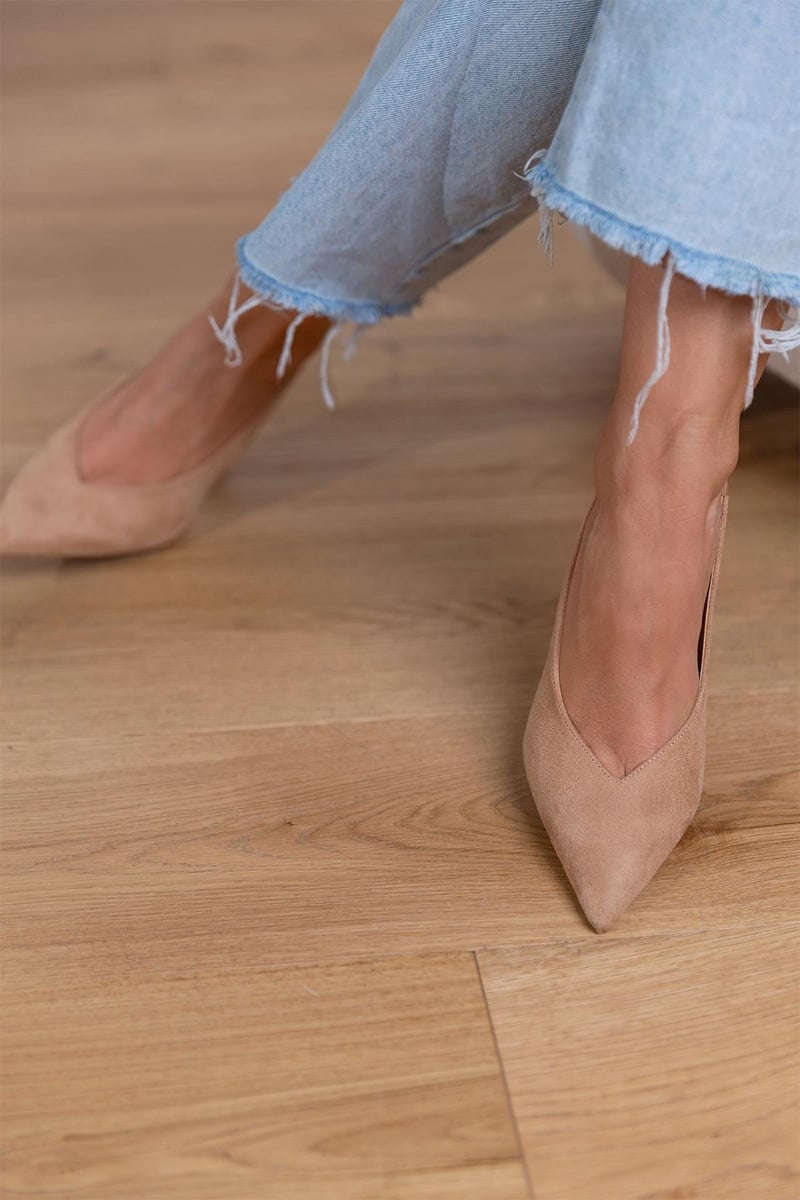Amelia™ | Nude Low Heels